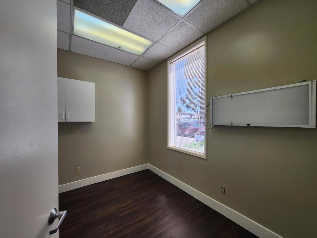 680 E Romie Lane Property Photo 30