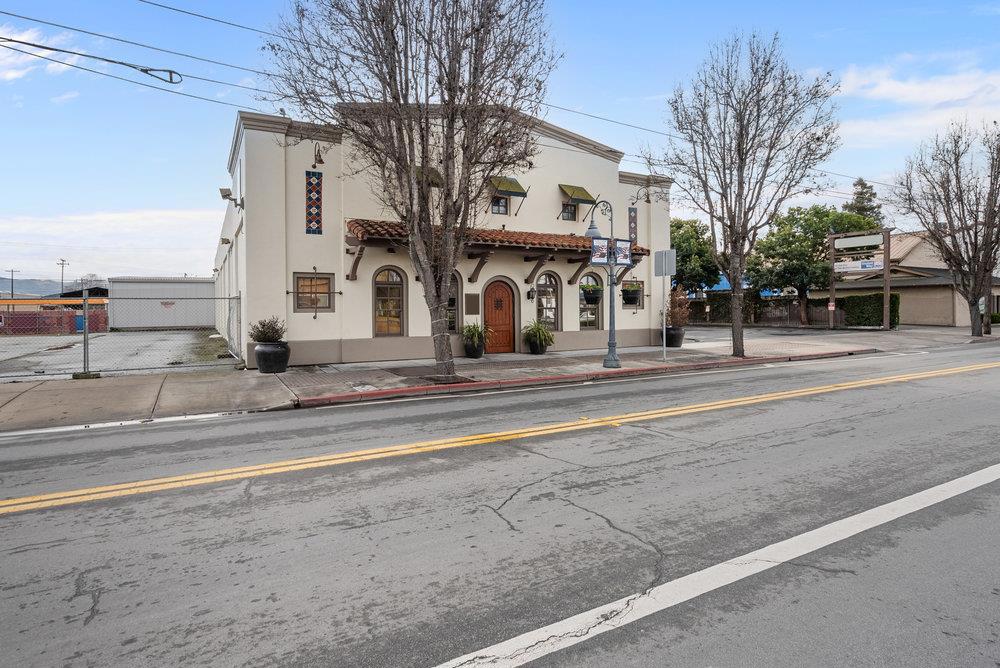829 San Benito Street Property Photo 8