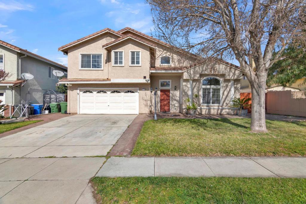 929 Entrada Drive Property Photo