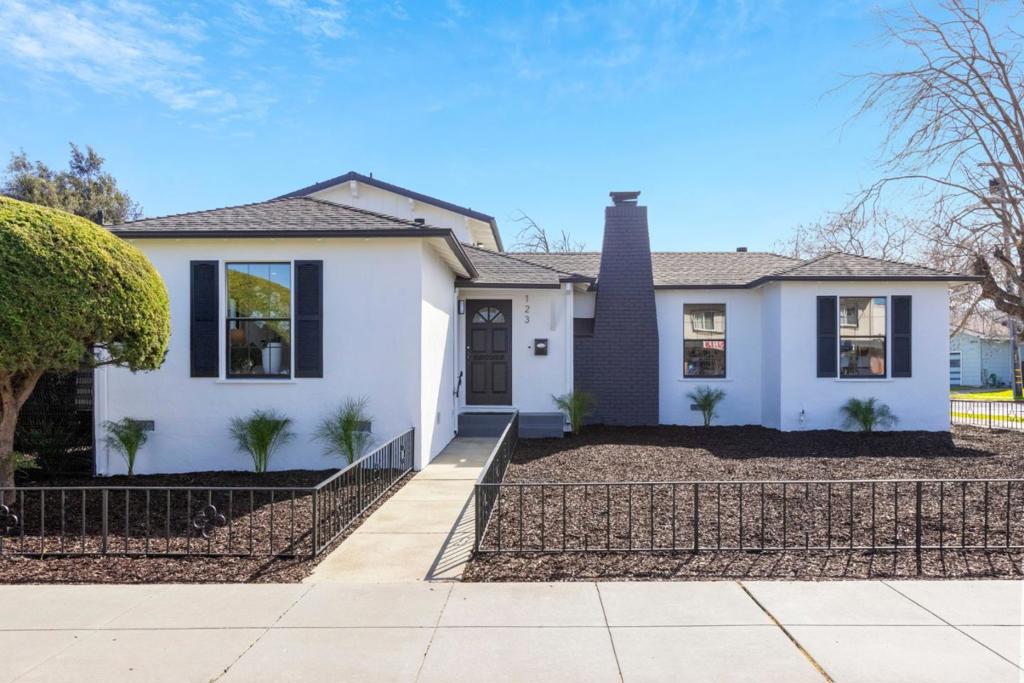 123 Park Boulevard Property Photo