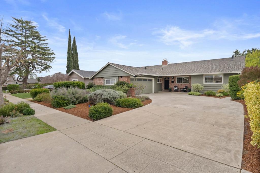 1968 Assunta Way Property Photo