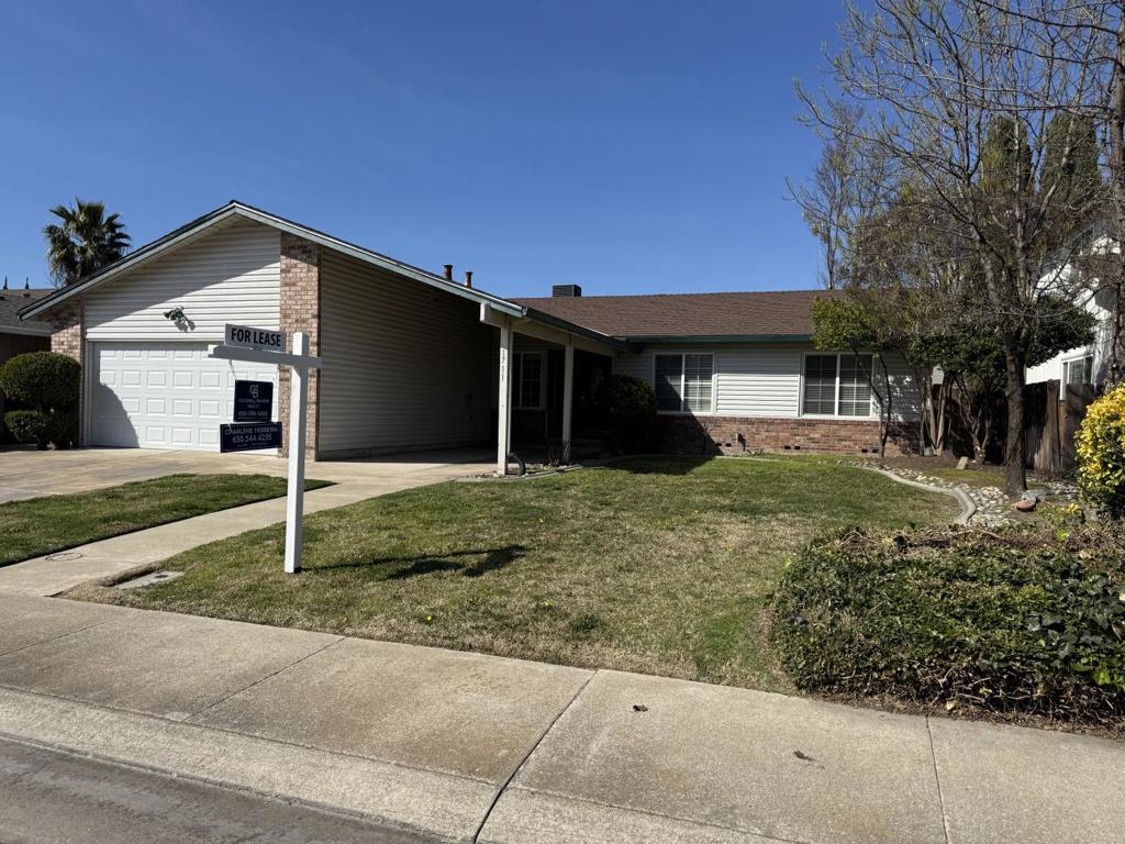 1711 Pecos Circle Property Photo