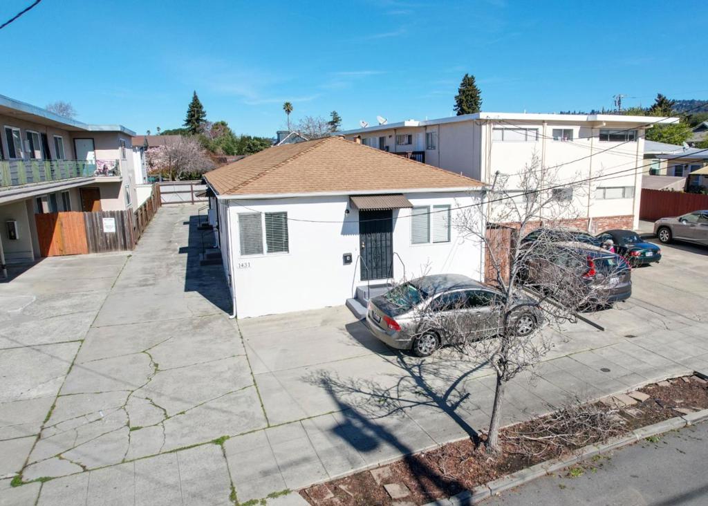 1431 Dwight Way Property Photo
