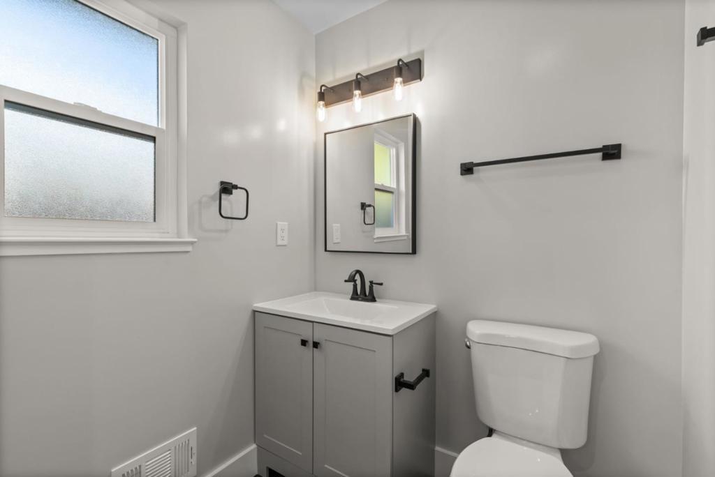 1701 Foxworthy Avenue Property Photo 12