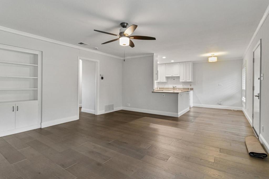 3033 Los Prados Street 229 Property Photo 11