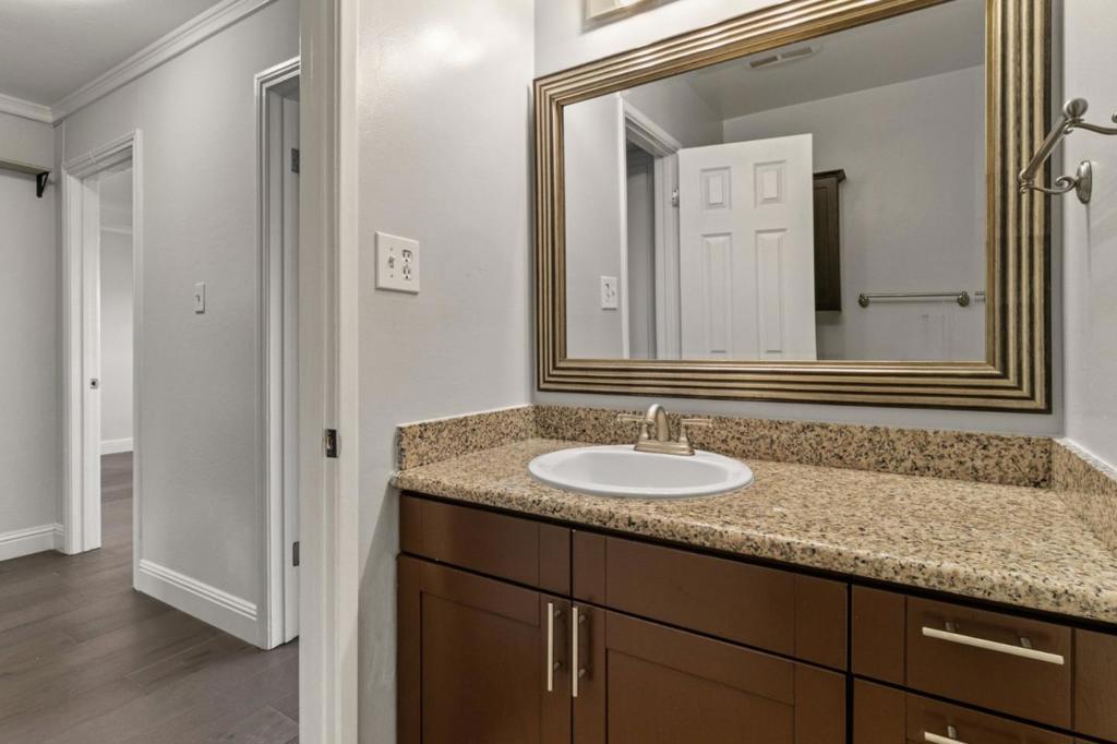 3033 Los Prados Street 229 Property Photo 19