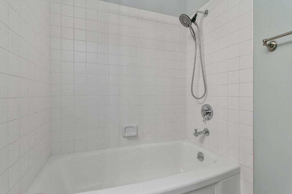 3033 Los Prados Street 229 Property Photo 20