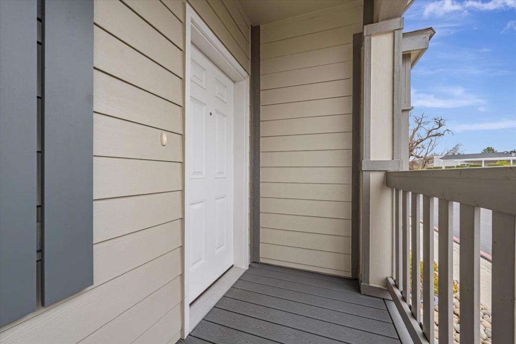 1358 Oakland Road Property Photo 4