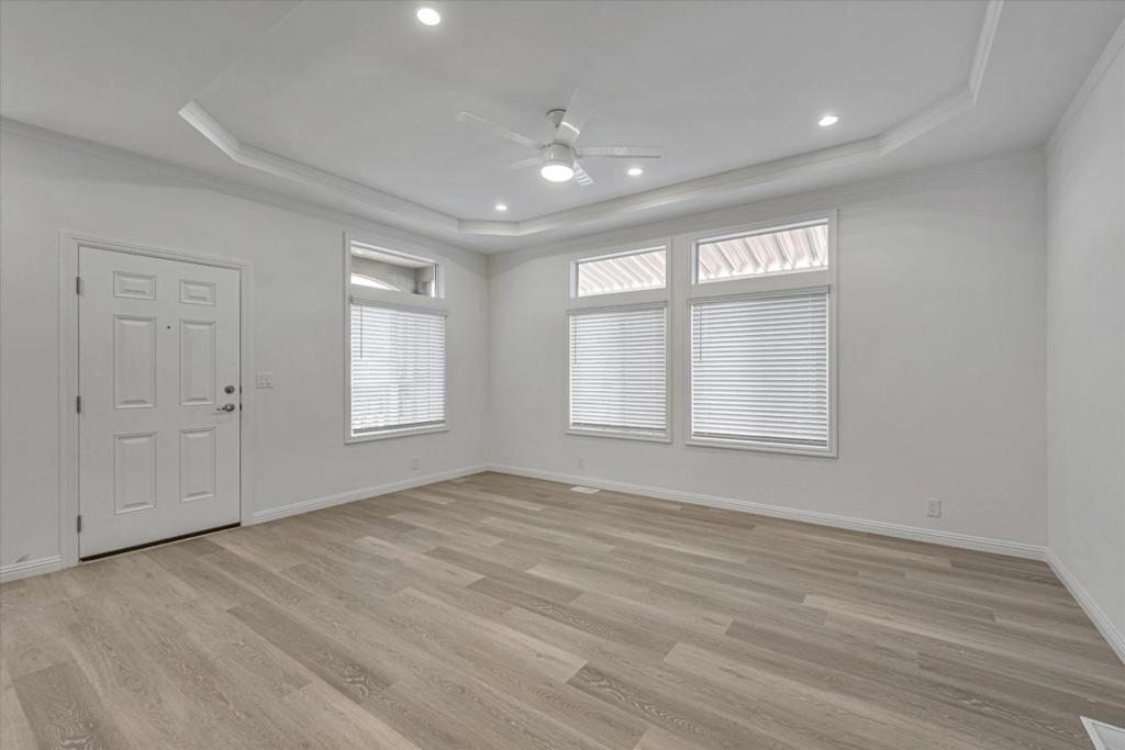 1358 Oakland Road Property Photo 7