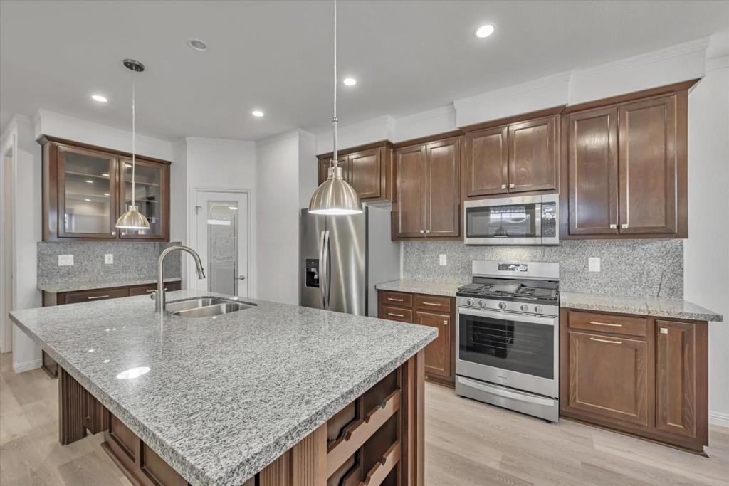 1358 Oakland Road Property Photo 12