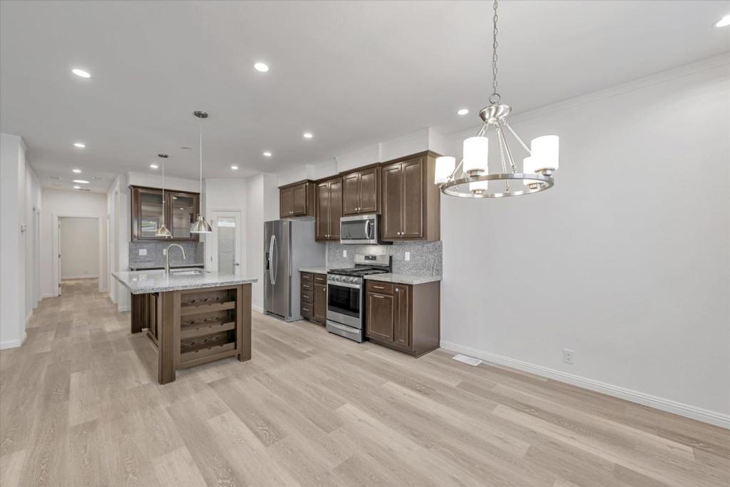 1358 Oakland Road Property Photo 18