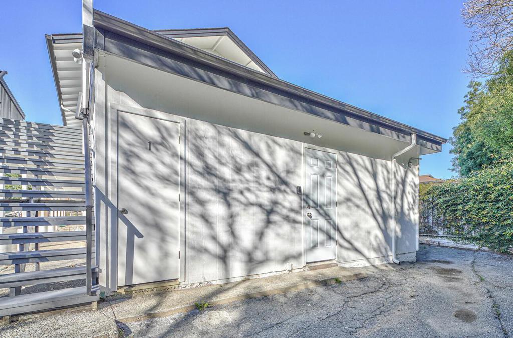 290 Pennsylvania Drive Property Photo 4