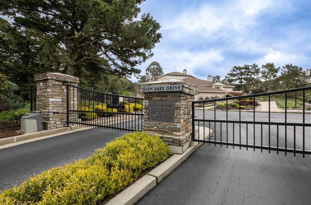 3 Glen Lake Drive Property Photo