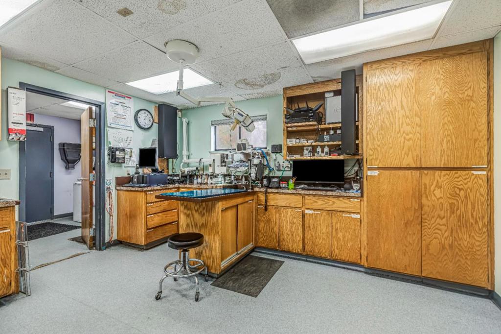 10012 N Foothill Boulevard Property Photo 26