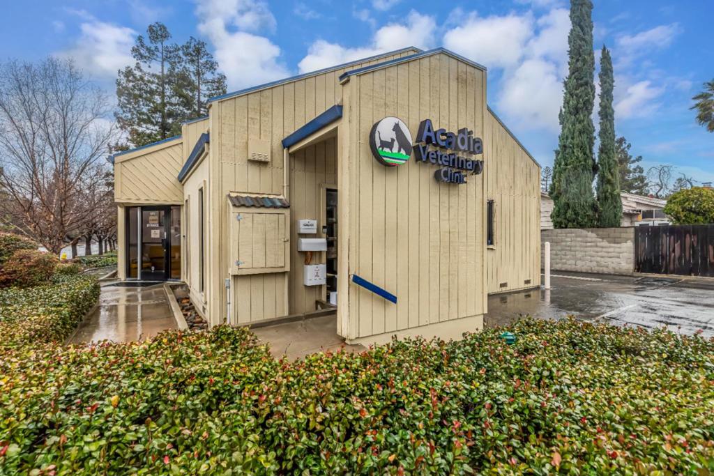 10012 N Foothill Boulevard Property Photo 48