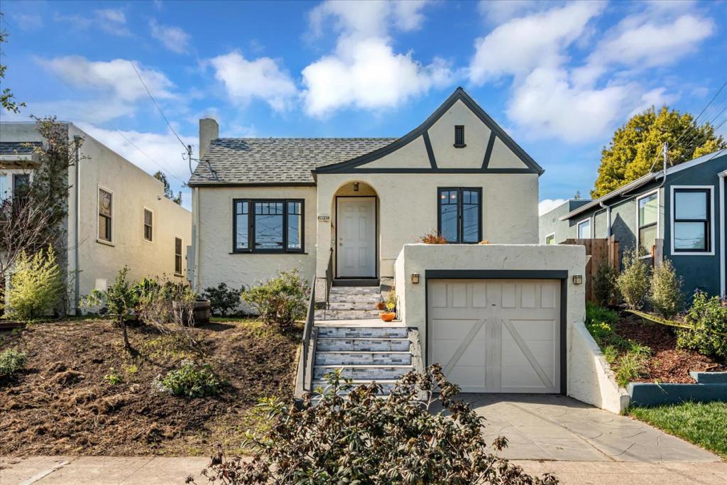 1124 Santa Fe Avenue Property Photo