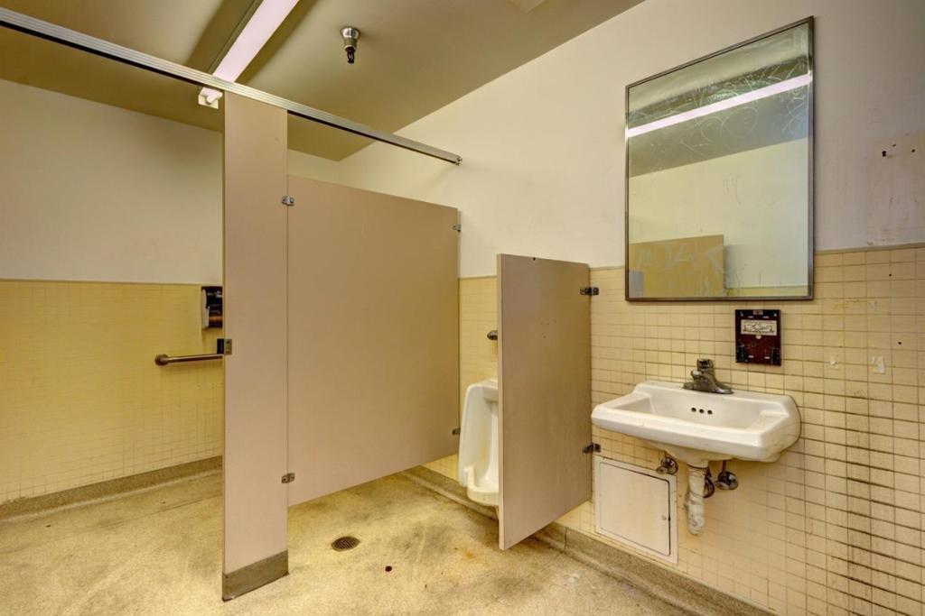 850 E Dunne Avenue Property Photo 16