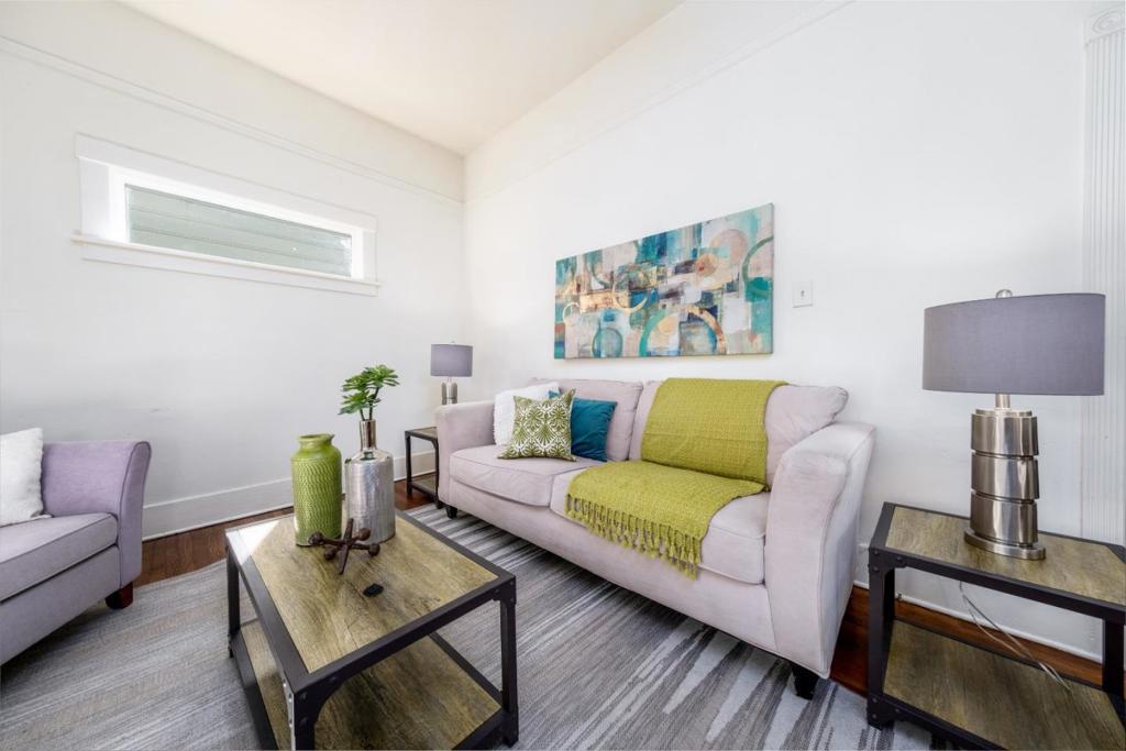 249 Washington Street Property Photo 1