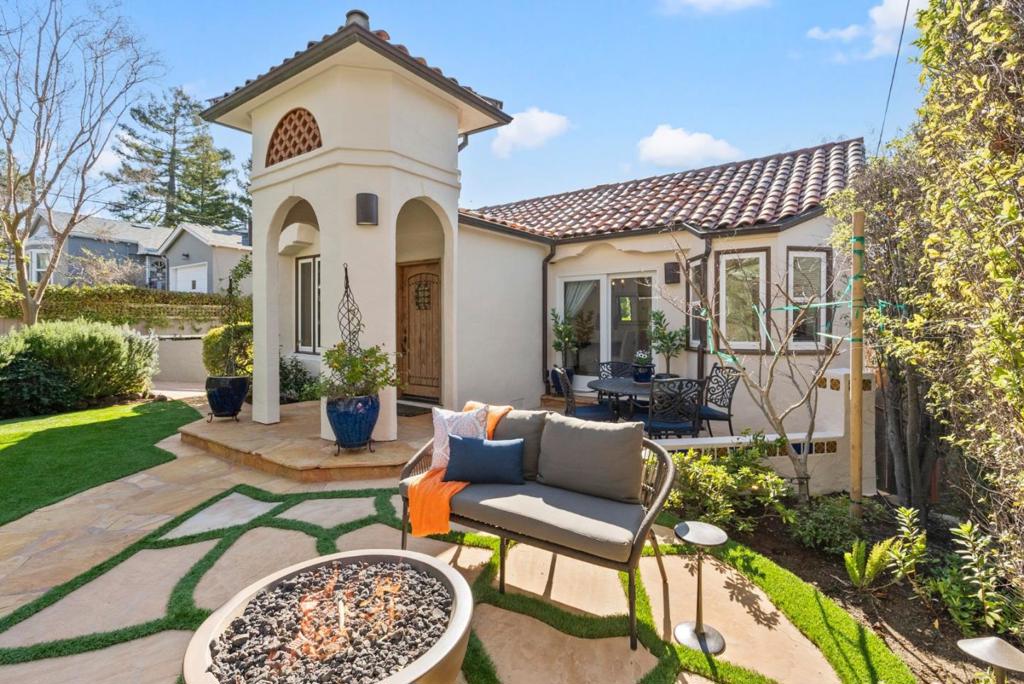 125 Palm Avenue Property Photo
