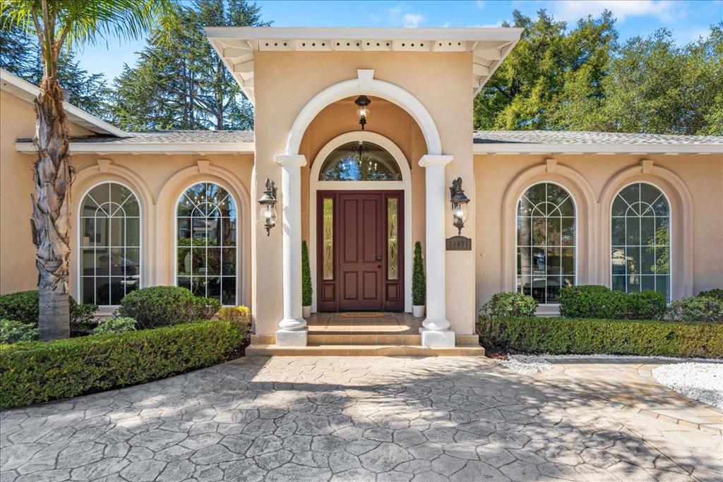 14071 Saratoga Sunnyvale Road Property Photo