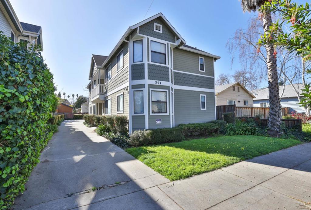 391 N 6th Street Property Photo 5