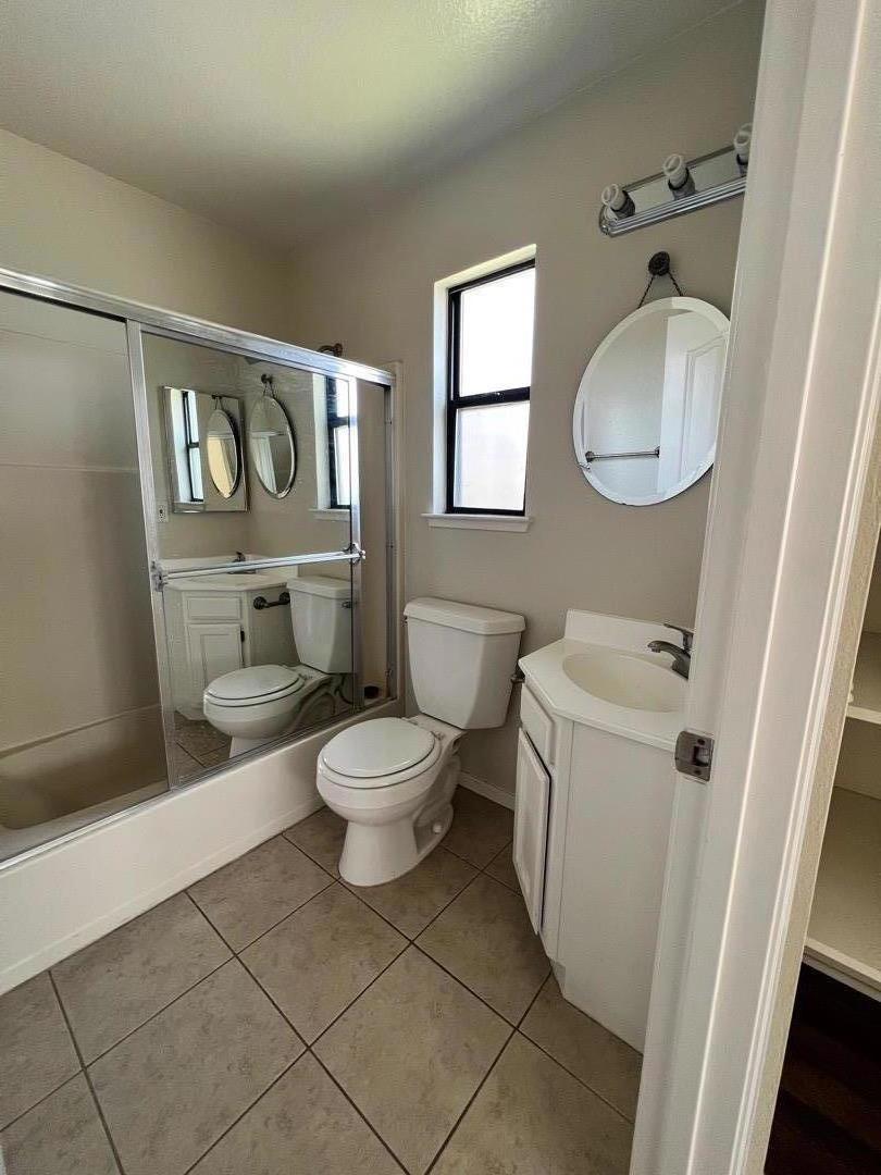 391 N 6th Street Property Photo 18