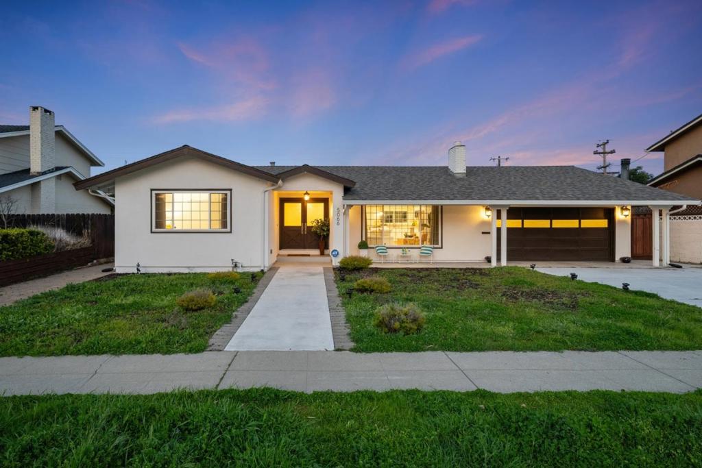 5066 Carter Avenue Property Photo