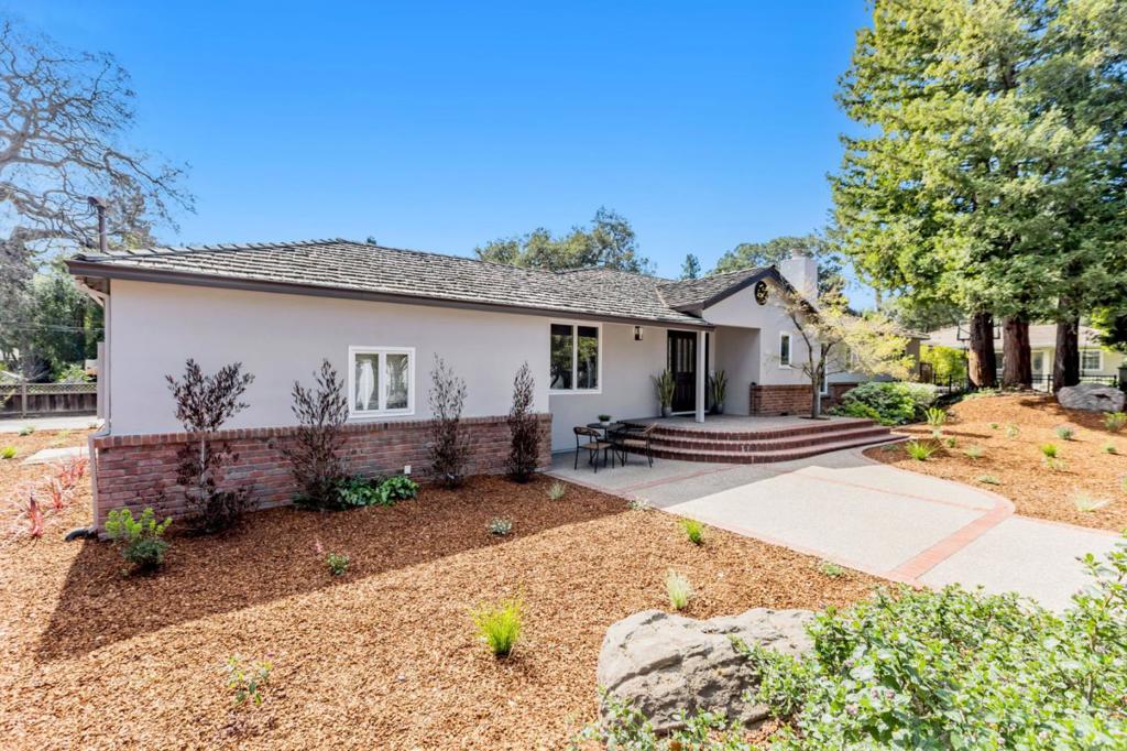 1320 Oak Avenue Property Photo