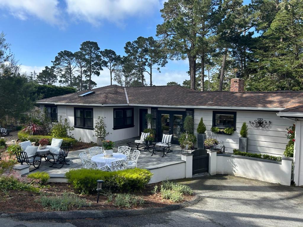 4106 Sunridge Road Property Photo
