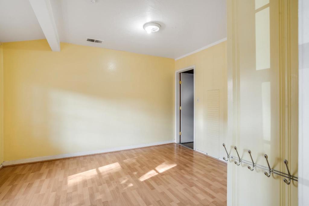 785 Walnut Street Property Photo 4
