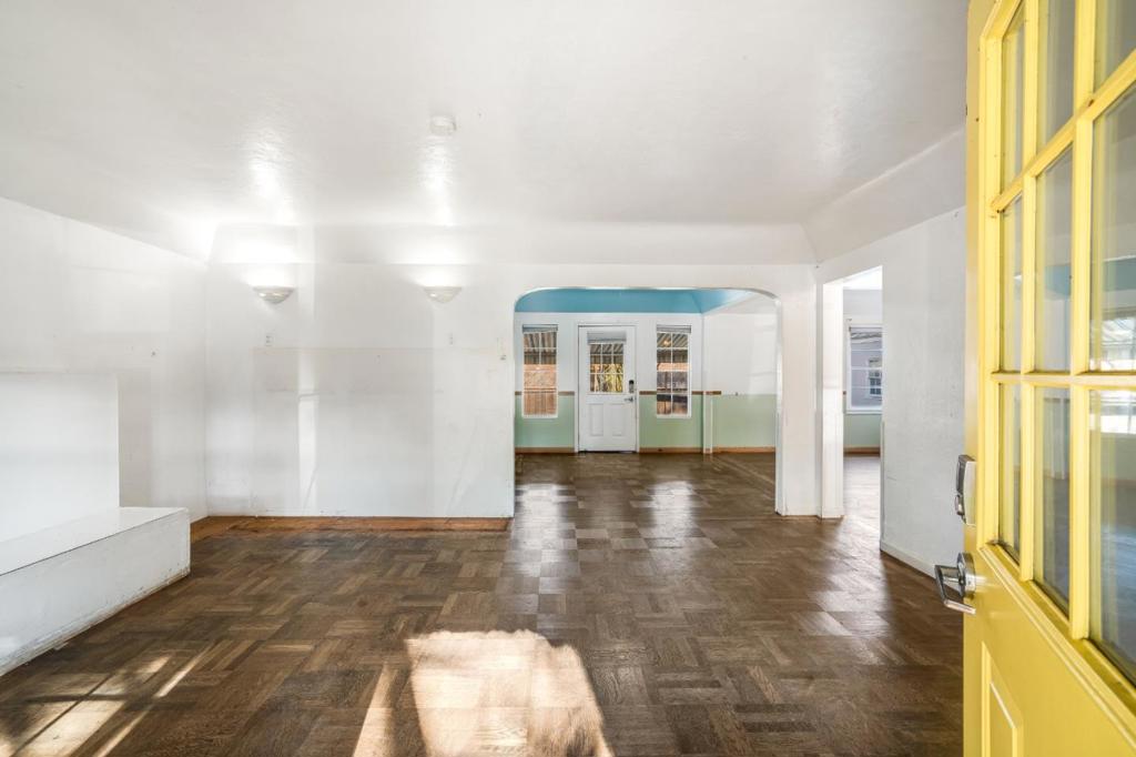 785 Walnut Street Property Photo 15