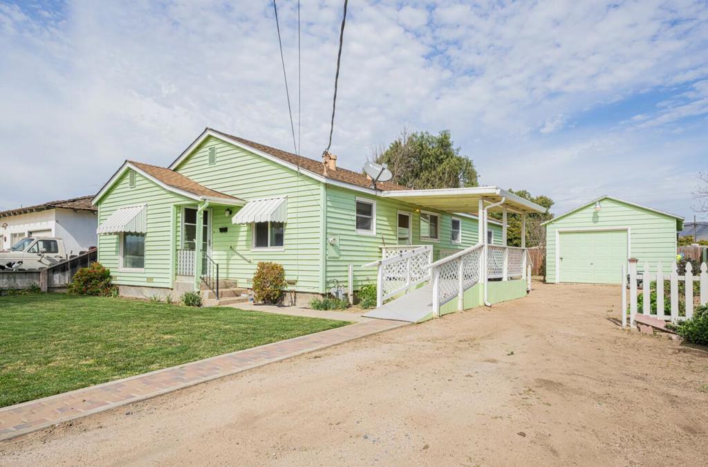 1380 Major Avenue Property Photo