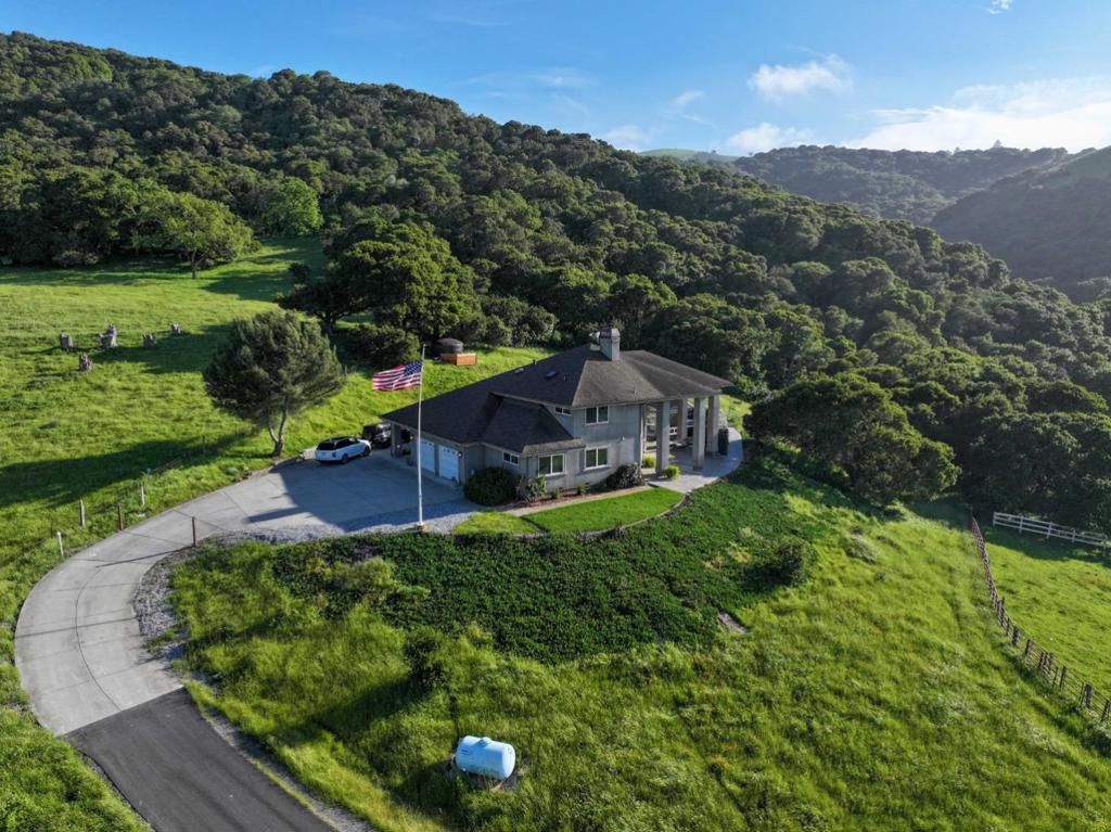 1860 Salinas Road Property Photo