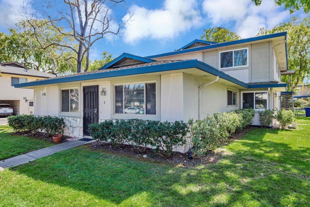 250 Watson Drive 2 Property Photo