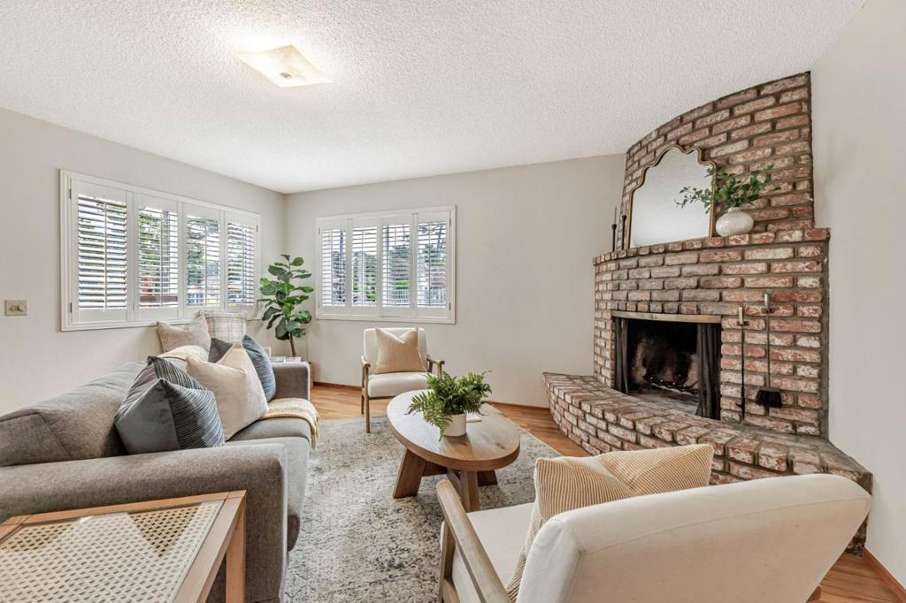 801 Lobos Street Property Photo