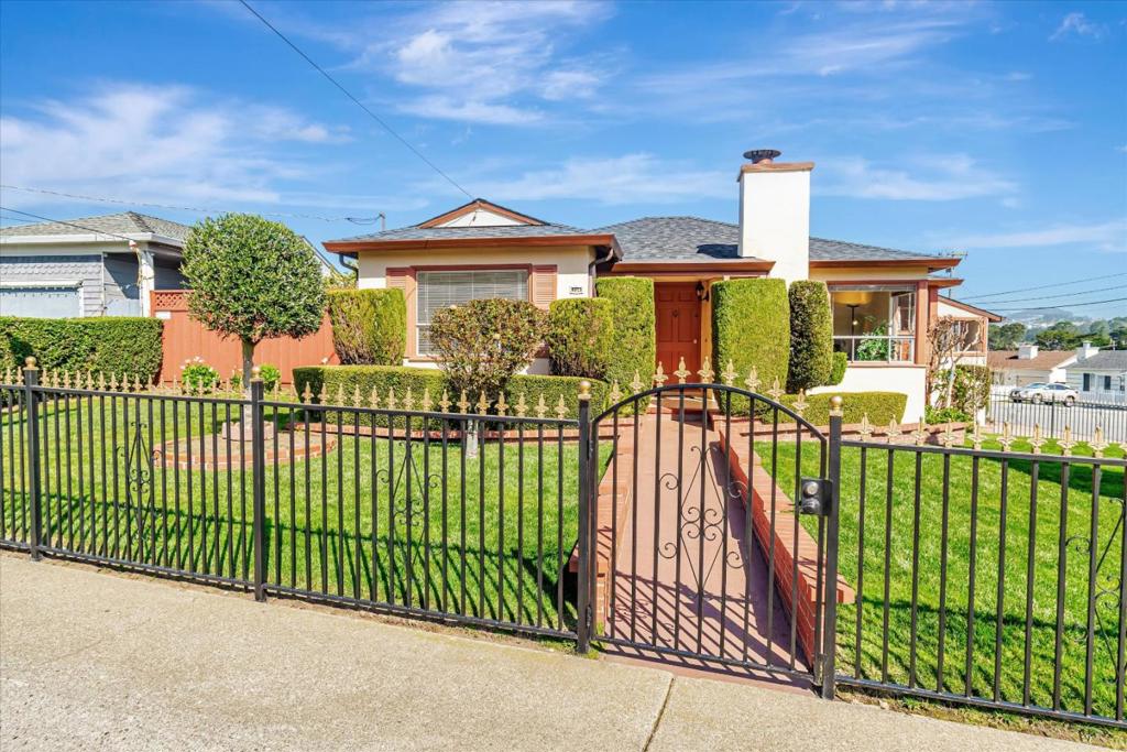 704 87th Street Property Photo