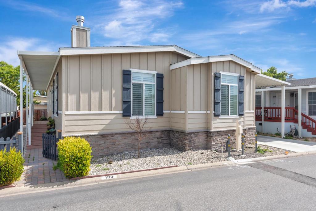 1085 Tasman Drive Property Photo