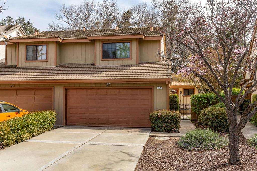 1374 Keenan Way Property Photo