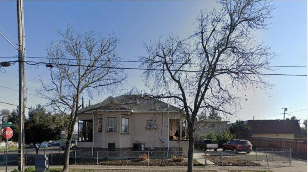 1404 E Park Street Property Photo 1