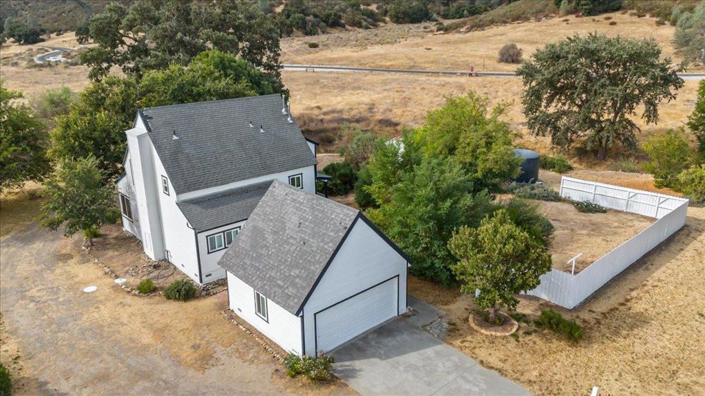 31000 Airline Highway Property Photo