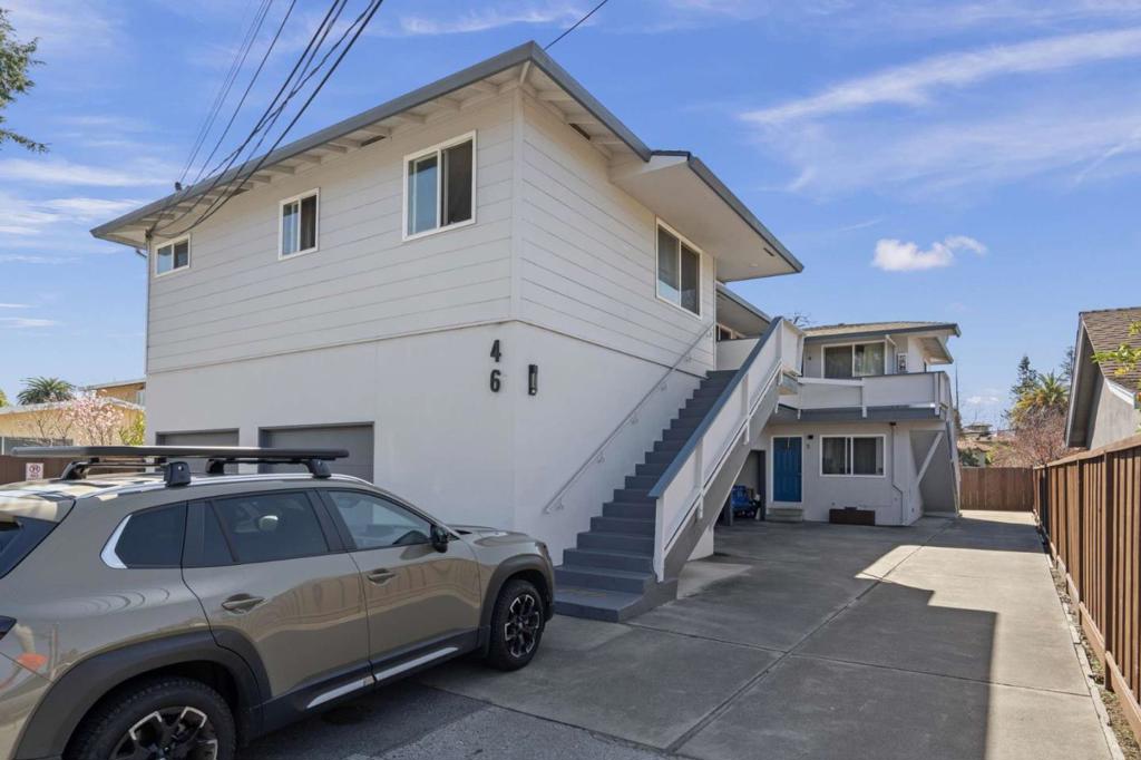 46 Nueva Avenue Property Photo 3