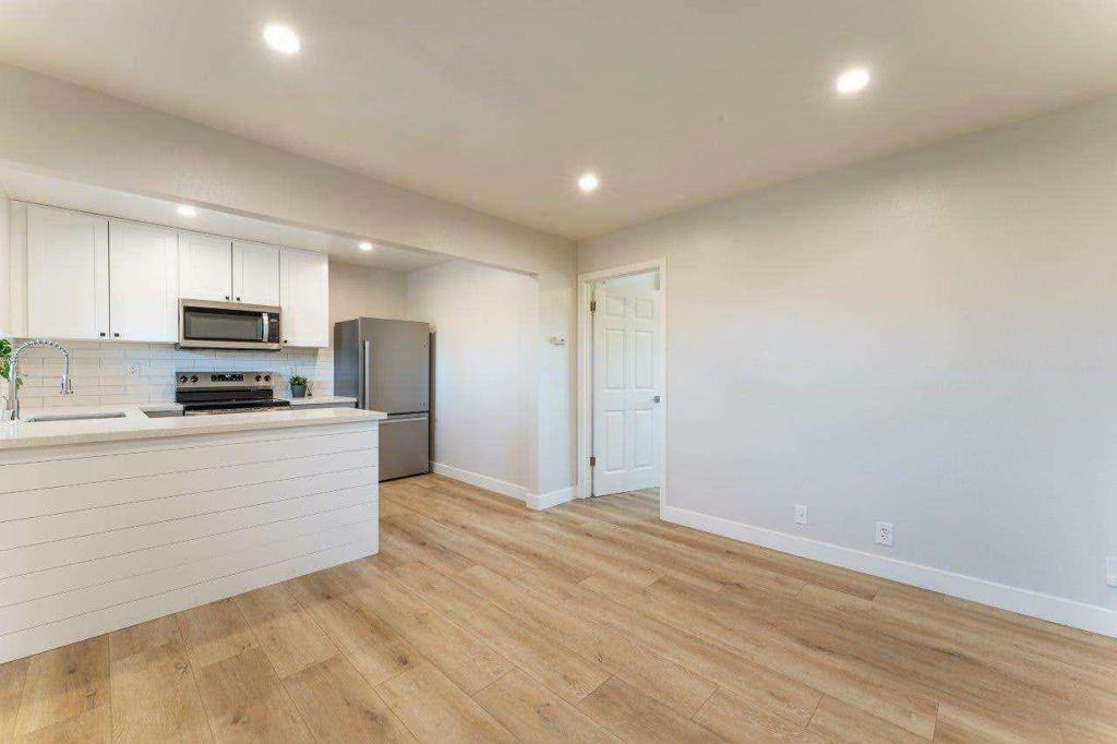 46 Nueva Avenue Property Photo 6