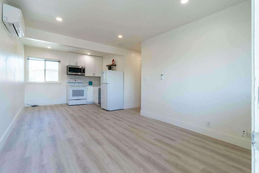 46 Nueva Avenue Property Photo 10