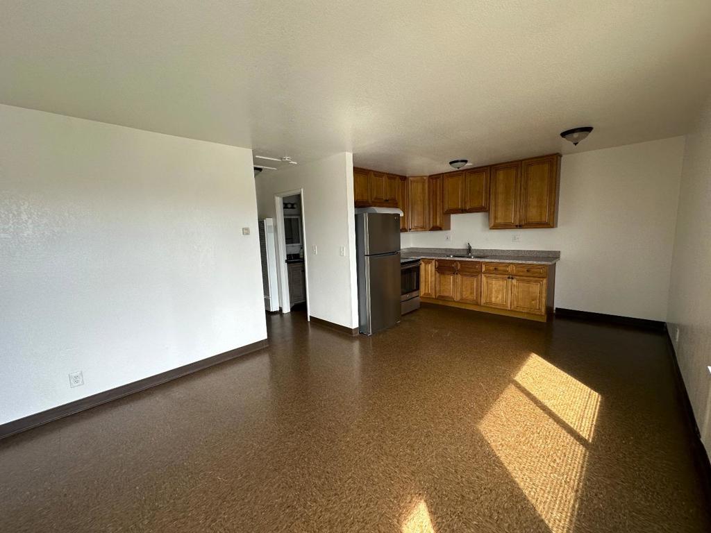1155 E Laurel Drive Property Photo 6