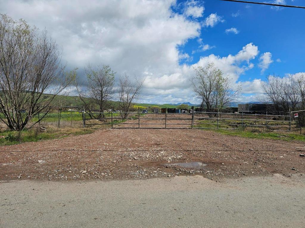 0 Lovers Lane Property Photo