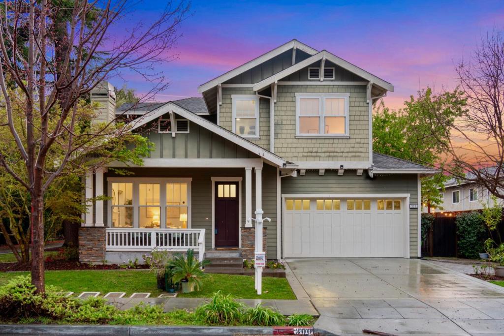 300 Mariposa Avenue Property Photo