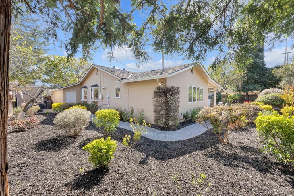 1317 Rossway Court Property Photo 35