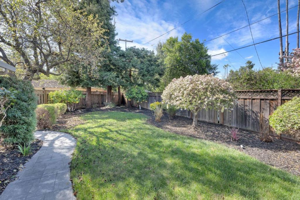 1317 Rossway Court Property Photo 37