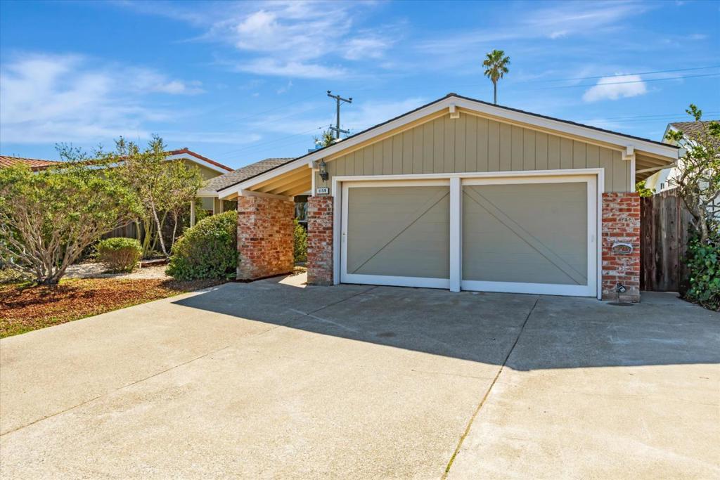 1159 Ridgewood Drive Property Photo