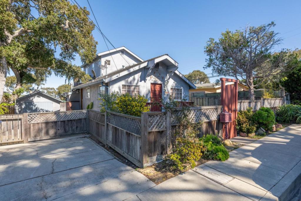 712 Cypress Street Property Photo